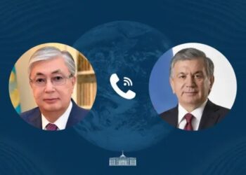 Қасым-Жомарт Тоқаев пен Шавкат Мирзиёев телефон арқылы сөйлесті