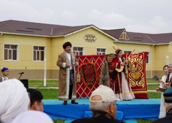 ТҮРКІСТАНДА ҚАЖЫМҰҚАН МҰҢАЙТПАСҰЛЫНЫҢ 155 ЖЫЛДЫҒЫ МЕРЕЙТОЙЫ КЕҢ КӨЛЕМДЕ ӨТТІ