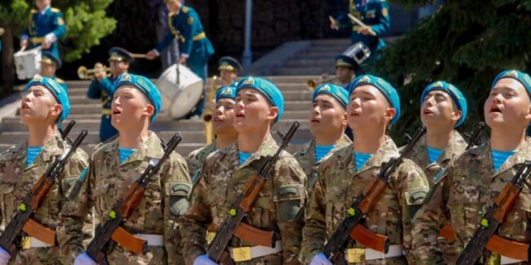 ПАВЛОДАРДАҒЫ ӘСКЕРИ БӨЛІМДЕ ҚАРУЛЫ ОҚИҒА ОРЫН АЛЫП, БІР САРБАЗ ҚАЗА ТАПТЫ