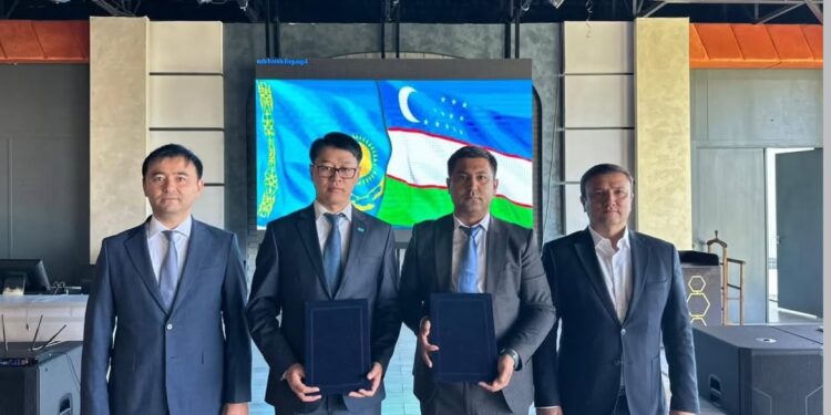 ӨҢІРЛІК ЫҚПАЛДАСТЫҚТЫҢ ЖАҢА БЕЛЕСІ: ТӨЛЕБИ ЖӘНЕ БОСТАНДЫҚ АУДАНДАРЫ ДОСТЫҚ МЕМОРАНДУМЫНА ҚОЛ ҚОЙДЫ
