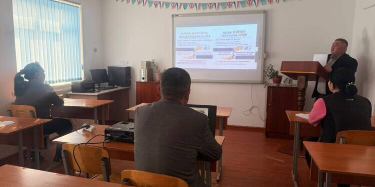 «СЫБАЙЛАС ЖЕМҚОРЛЫҚҚА – ЖОЛ ЖОҚ»: ҚАЗЫҒҰРТТА ТҮСІНДІРУ ЖИЫНЫ ӨТТІ
