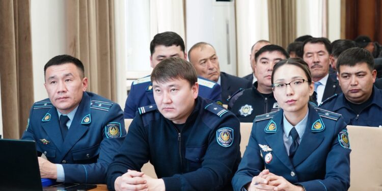 ҚАЗЫҒҰРТТА ҚОҒАМДЫҚ ҚАУІПСІЗДІК ПЕН ҚҰҚЫҚТЫҚ ТӘРТІПТІ НЫҒАЙТУ МӘСЕЛЕЛЕРІ КЕҢІНЕН ҚАРАЛДЫ