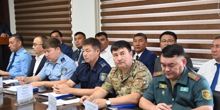 СОЗАҚ АУДАНЫНДА ҚОҒАМДЫҚ ҚАУІПСІЗДІК ПЕН ЗАҢДЫЛЫҚ МӘСЕЛЕЛЕРІ КЕҢІНЕН ҚАРАЛДЫ