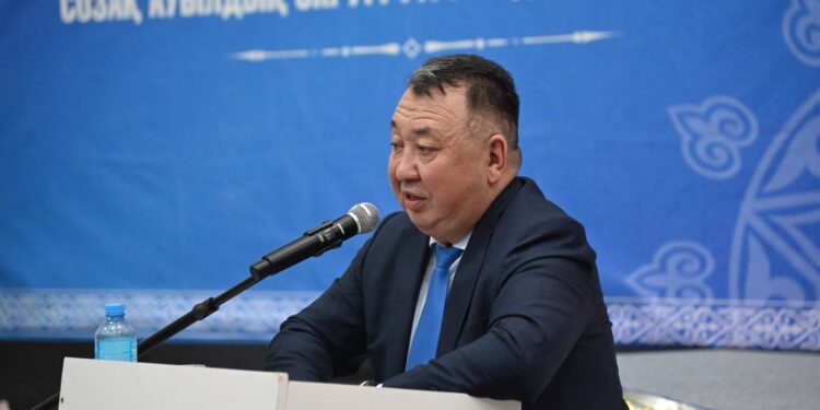 СОЗАҚ АУДАНЫНЫҢ ӘКІМІ СОЗАҚ АУЫЛЫНЫҢ ТҰРҒЫНДАРЫМЕН КЕЗДЕСТІ