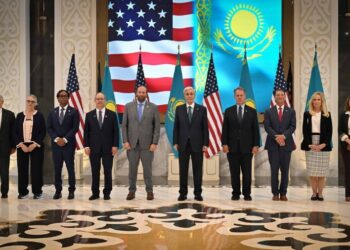 ТРАМП ТОҚАЕВТЫ МАЙАМИДЕ КҮТЕТІНІН АЙТТЫ