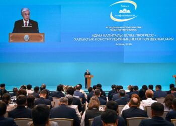 ҚАСЫМ-ЖОМАРТ ТОҚАЕВ ОҚУЛЫҚТАРДАҒЫ ТАРИХИ ДЕРЕКТЕРДІ ҚАЙТА ҚАРАУДЫ ТАПСЫРДЫ
