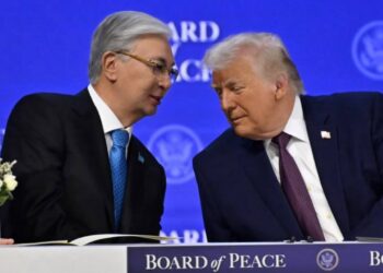 ТРАМП ТҮНГІ ЕКІДЕ КОНГРЕССМЕНГЕ ҚОҢЫРАУ ШАЛЫП ТОҚАЕВҚА СӘЛЕМ ЖОЛДАДЫ