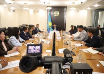 АСТАНАДА ХАЛЫҚАРАЛЫҚ ВОЛОНТЕРЛЕР ЖЫЛЫН ӨТКІЗУ ЖӨНІНДЕГІ ОТЫРЫС ӨТТІ