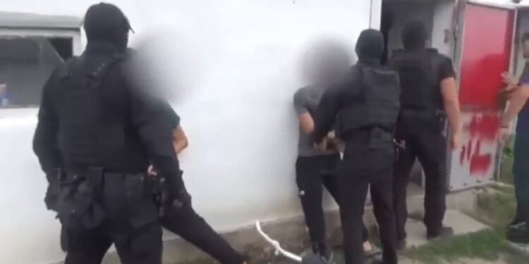 АУЫЛДАСТАРЫНЫҢ МАЛЫН ҰРЛАҒАН ТОП ҰСТАЛДЫ